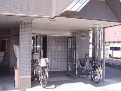 Bビレッジ エントランス