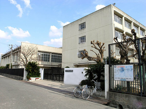 パティオ・エムズ 中学校