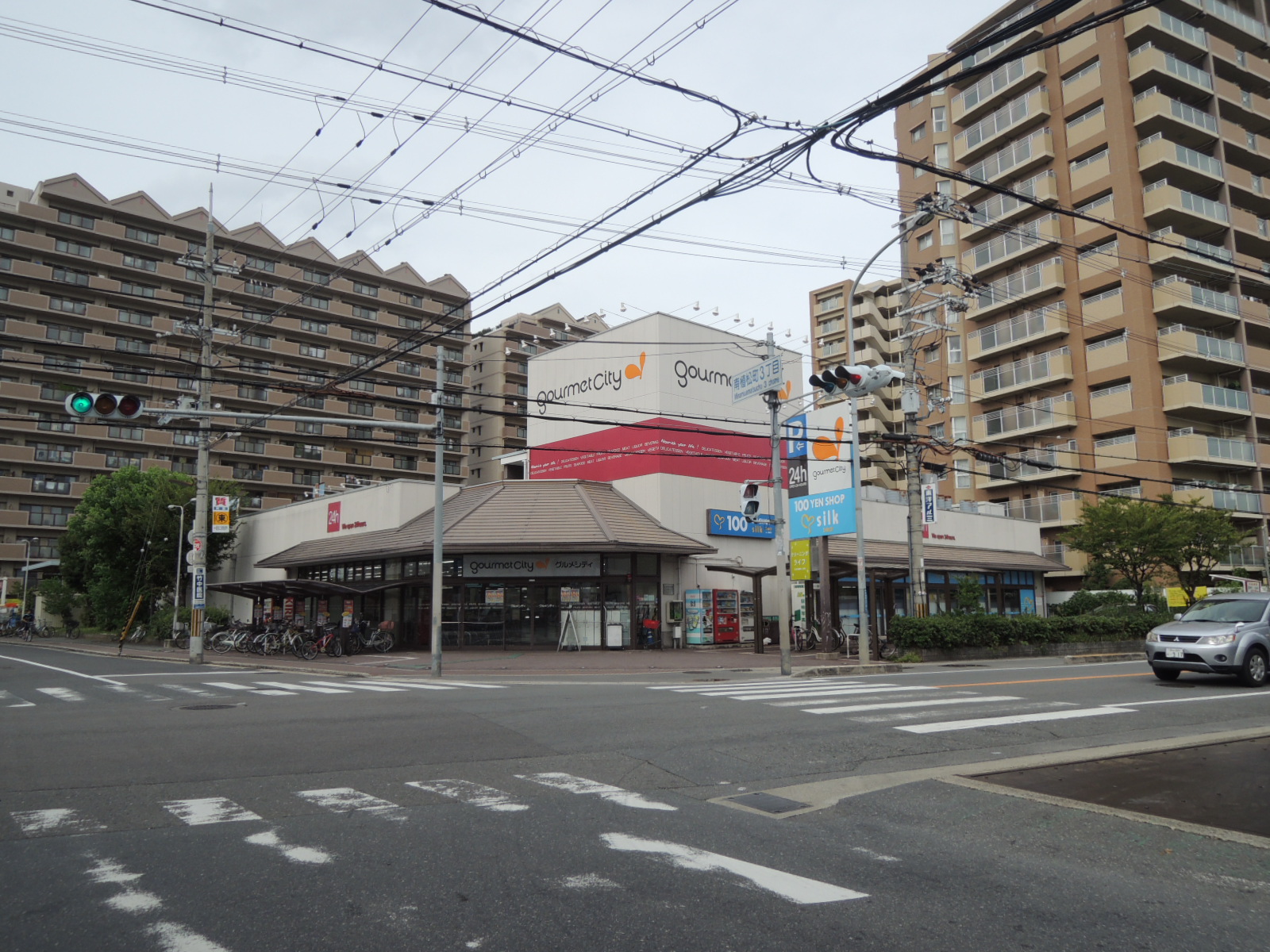 オリーブ スーパー