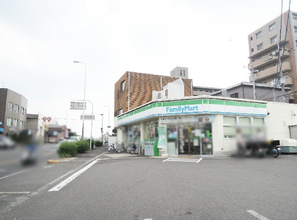 ファースト ヴィラ コンビニ