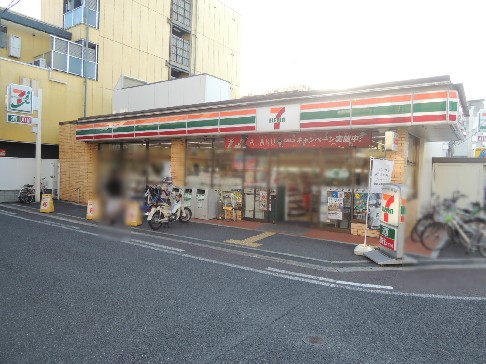 シャーメゾン　プランタン コンビニ