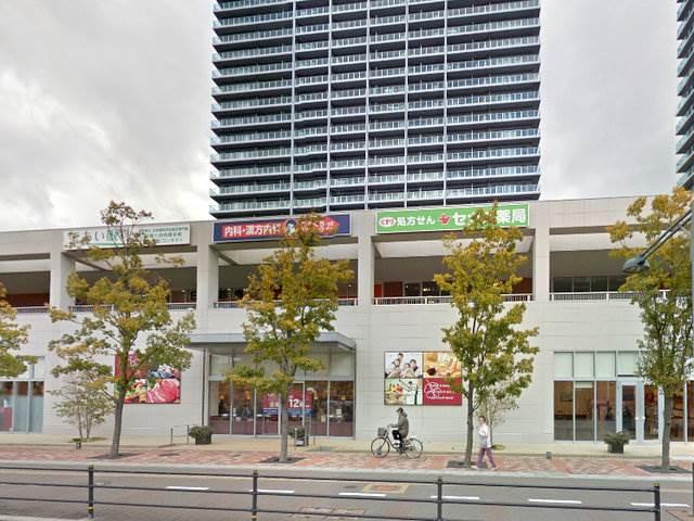 シャーメゾン南久宝寺Ⅲ番館 銀行