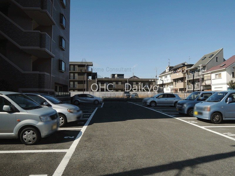 プロヴァンス青山 駐車場