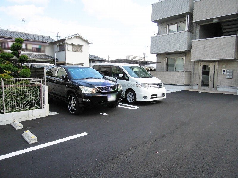 ボヌール南久宝寺 駐車場