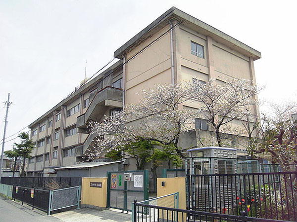 シャーメゾンu 小学校