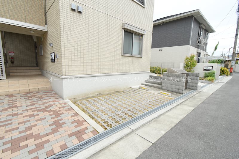 コージィーコート大興 駐車場