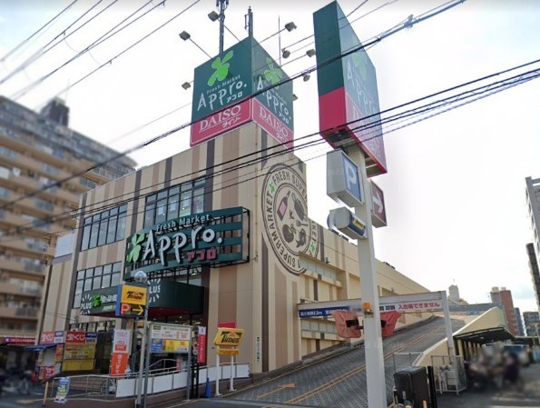 シャーメゾン友井 スーパー